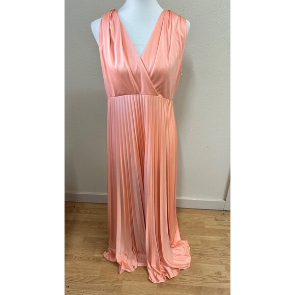 Vintage 70s Pleated Maxi Dress V-Neck & Tie-Back Detail Sleeveless Satin Finish - Picture 1 of 7